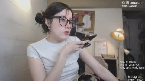 Sarah Prez online show from 04-15-26, 11:27