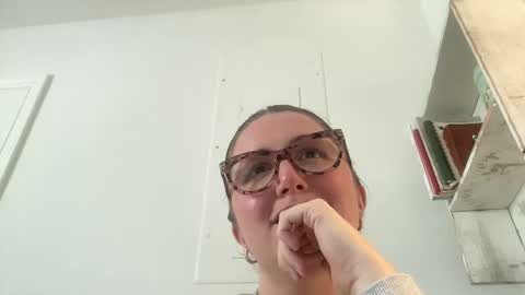 Snapshot of cherryjune chatting on 02-06-25, 04:47 CherryJune online show from 02-06-25, 04:47