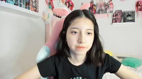 Snapshot of cherrymafer666 chatting on 02-14-25, 01:45 cherrycute666 online show from 02-14-25, 01:45