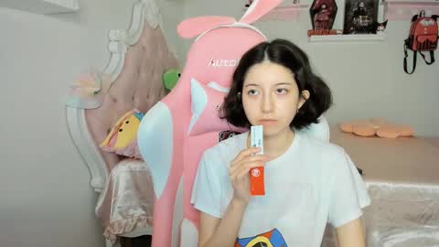 Snapshot of cherrymafer666 chatting on 09-12-25, 02:00 cherrycute666 online show from 09-12-25, 02:00