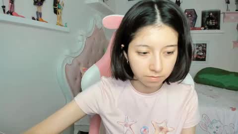 Snapshot of cherrymafer666 chatting on 05-09-26, 12:27 cherrycute666 online show from 05-09-26, 12:27