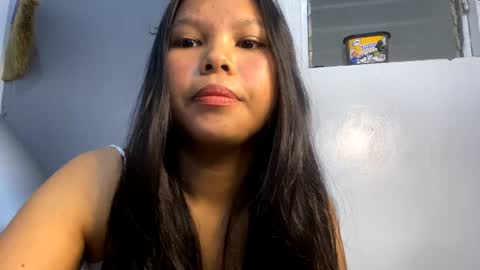 Bella online show from 06-17-26, 02:36