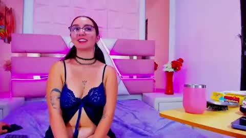 cherryrusson online show from 06-19-26, 01:37