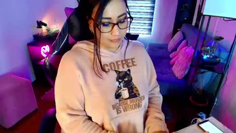 Snapshot of cherryy_bombshelll chatting on 05-04-26, 03:08 cherry online show from 05-04-26, 03:08