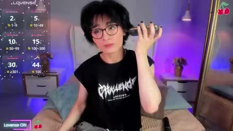 Matias online show from 10-20-25, 08:42