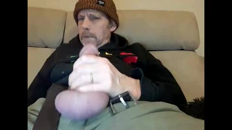 Snapshot of chevy69 chatting on 01-10-25, 12:17 chevy69 online show from 01-10-25, 12:17