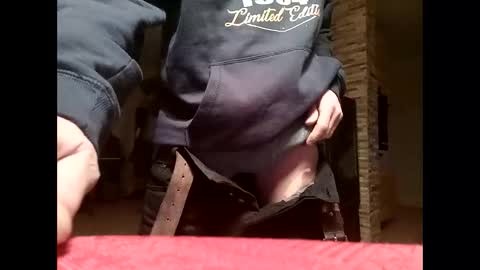 Snapshot of chevy69 chatting on 01-12-25, 07:00 chevy69 online show from 01-12-25, 07:00