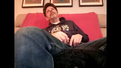 Snapshot of chevy69 chatting on 01-17-25, 08:22 chevy69 online show from 01-17-25, 08:22