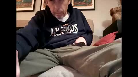 Snapshot of chevy69 chatting on 02-13-25, 11:04 chevy69 online show from 02-13-25, 11:04