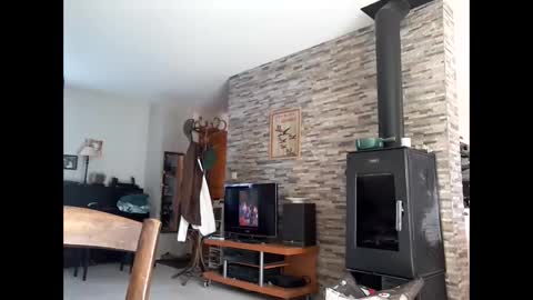 Snapshot of chevy69 chatting on 02-20-25, 11:31 chevy69 online show from 02-20-25, 11:31