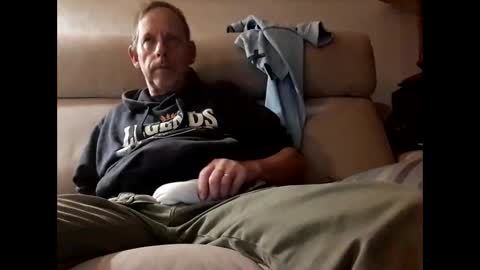 Snapshot of chevy69 chatting on 09-08-25, 09:36 chevy69 online show from 09-08-25, 09:36