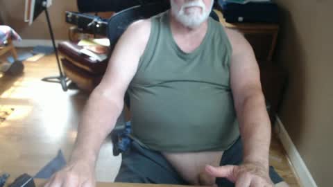 Snapshot of chgodad chatting on 07-16-26, 09:10 chgodad online show from 07-16-26, 09:10