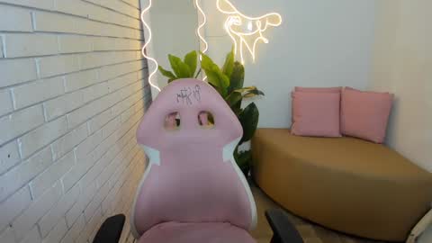 Chiara  online show from 02-09-25, 03:00