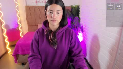 Chiara  online show from 10-18-25, 07:03