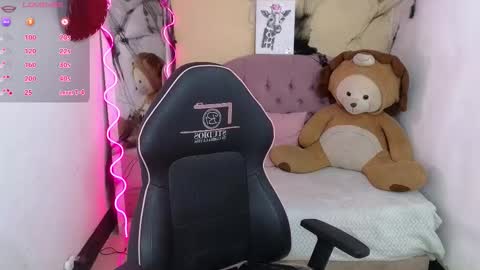 Chiara  online show from 10-28-25, 02:59