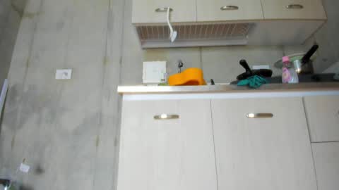 Snapshot of chiarafustox chatting on 04-18-26, 07:58 Chiara fustox online show from 04-18-26, 07:58