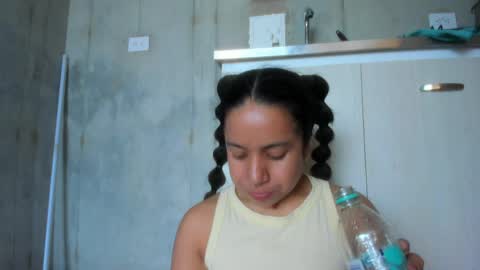 Snapshot of chiarafustox chatting on 04-23-26, 08:33 Chiara fustox online show from 04-23-26, 08:33