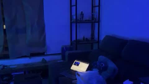 Snapshot of chic666 chatting on 09-28-25, 03:23 chic666 online show from 09-28-25, 03:23