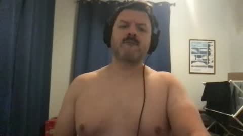 Snapshot of chicagoguy7183 chatting on 11-22-25, 03:00 chicagoguy7183 online show from 11-22-25, 03:00