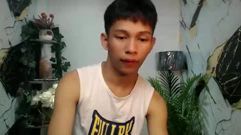 Snapshot of chick_renz chatting on 10-02-25, 03:52 chick_renz online show from 10-02-25, 03:52