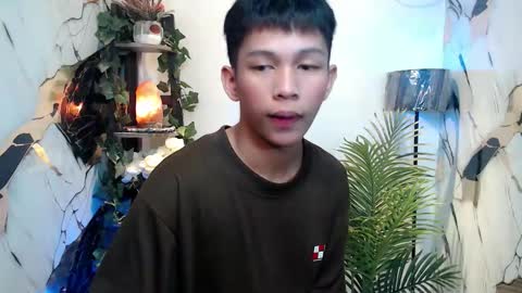 Snapshot of chick_renz chatting on 10-05-25, 05:22 chick_renz online show from 10-05-25, 05:22