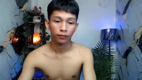 Snapshot of chick_renz chatting on 10-06-25, 07:55 chick_renz online show from 10-06-25, 07:55