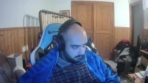 Snapshot of chicomallorca96 chatting on 02-06-25, 10:37 chicomallorca96 online show from 02-06-25, 10:37