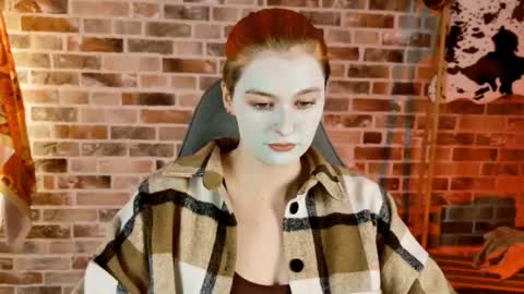 Bella online show from 10-28-25, 05:11