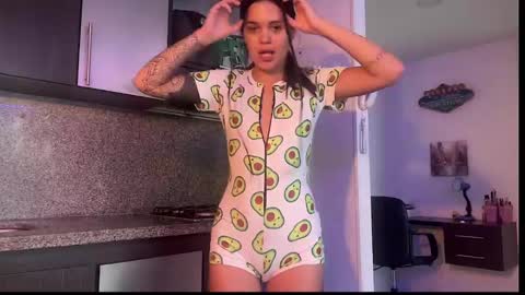 Snapshot of chillspace chatting on 12-21-24, 07:06 KAIA online show from 12-21-24, 07:06