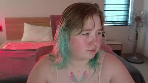 Chim-Chim online show from 04-12-26, 07:02