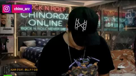 Snapshot of chinoroz chatting on 06-08-26, 07:03 Enrique online show from 06-08-26, 07:03