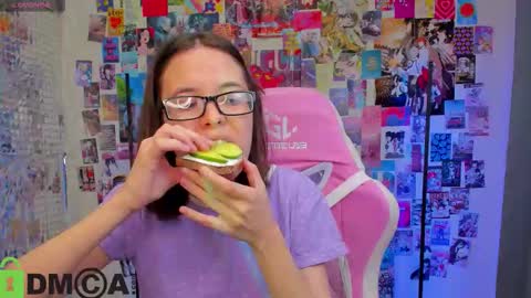 chio_mio online show from 10-12-25, 01:59