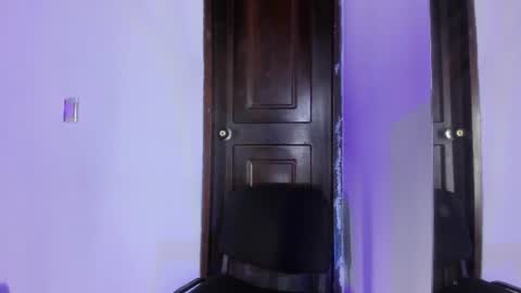 Snapshot of chirshot21_ chatting on 07-14-26, 12:44 Chris online show from 07-14-26, 12:44