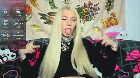 Chloe INDEPENDENT MODEL online show from 06-12-26, 07:13