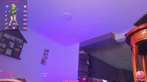 Snapshot of chloe_cooperr chatting on 07-13-26, 10:23 chloe_cooperr online show from 07-13-26, 10:23