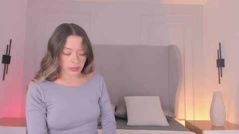 Chloe online show from 11-14-25, 12:26