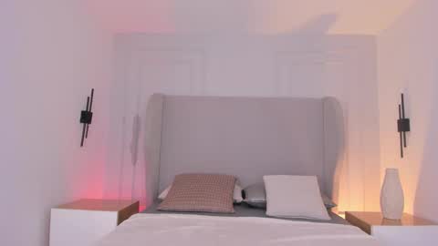 Chloe online show from 11-28-25, 12:08