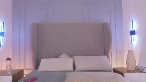 Snapshot of chloe_dee_ chatting on 07-10-26, 01:14 Chloe online show from 07-10-26, 01:14