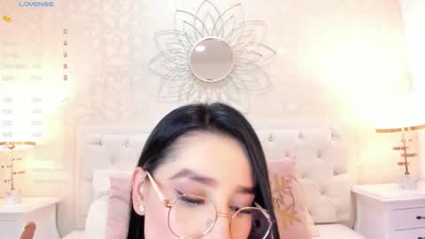 Sara online show from 11-28-25, 11:35