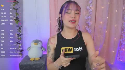 Chloe  online show from 11-12-25, 02:01