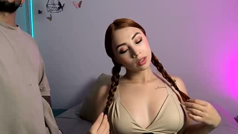 Snapshot of chloe_johnson_1 chatting on 01-09-25, 02:01 sammy online show from 01-09-25, 02:01