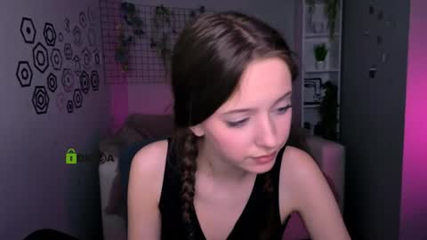 chloe_ley online show from 04-10-26, 06:07