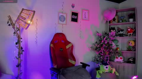 CLOE  online show from 09-09-25, 09:47