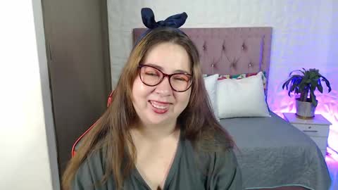 chloe_prg online show from 02-22-25, 12:51