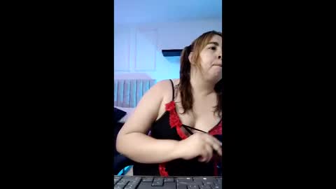 Snapshot of chloe_prg chatting on 05-29-26, 11:14 chloe_prg online show from 05-29-26, 11:14