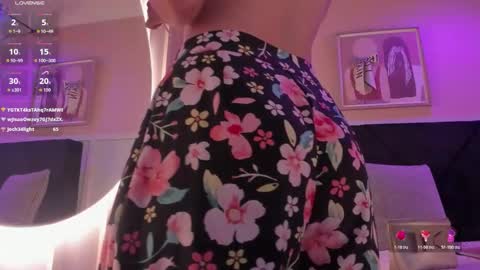   online show from 03-12-26, 07:53