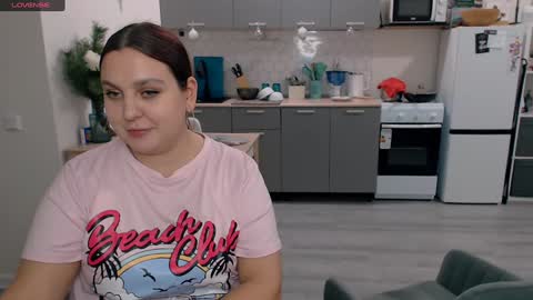 Eva and Sandra online show from 12-19-24, 05:50