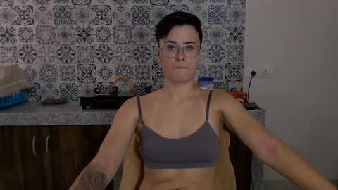 Eva and Sandra online show from 02-27-25, 08:06