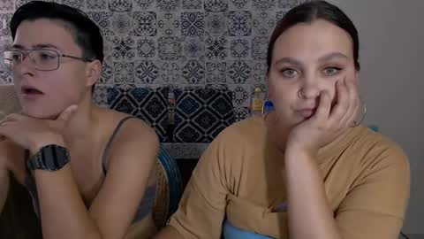 Eva and Sandra online show from 03-03-25, 06:59