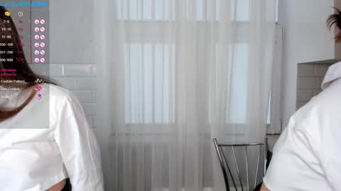 Snapshot of chloealice chatting on 12-09-24, 06:23 Megan and Jeniffer online show from 12-09-24, 06:23